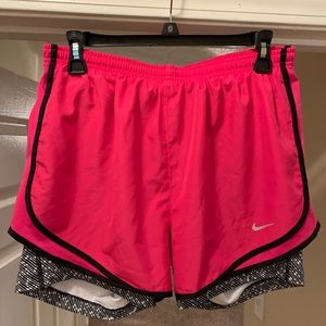 Nike Women’s Flex 2 in 1 Training Shorts - LARGE